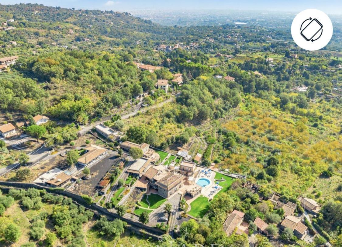 Penzion Antico Borgo Petralia Zafferana Etnea Exteriér fotografie