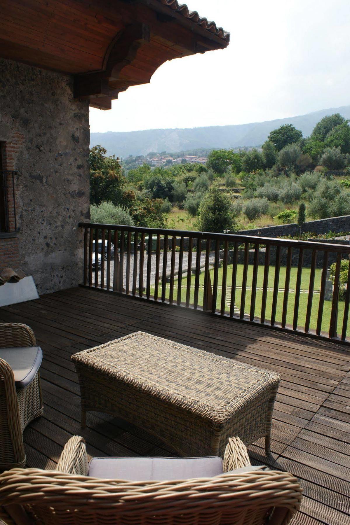 Penzion Antico Borgo Petralia Zafferana Etnea Exteriér fotografie